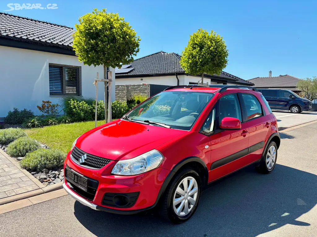 Suzuki SX 4 1.5i, klima, multifunkční volant